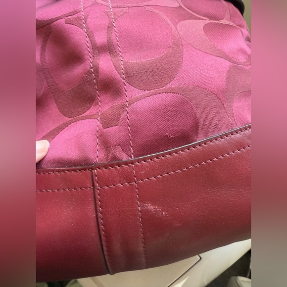 Coach Burgundy Signature Cs Canvas Silver Chain Shoulder Women's Bag - Picture 7 of 10